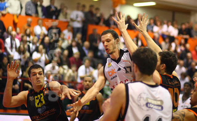 20-37-59_SKRA8637.jpg
