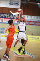 SKRA6110.jpg