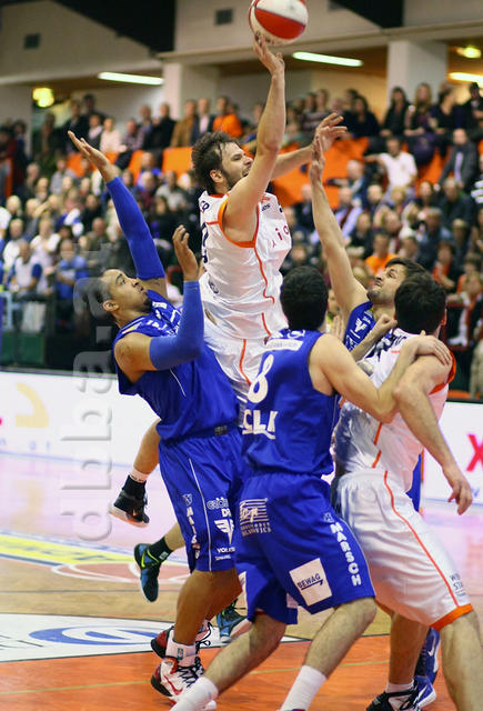 19-18-06_SKRA0412.JPG