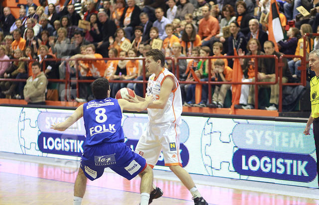 19-22-39_MKIV2601.JPG