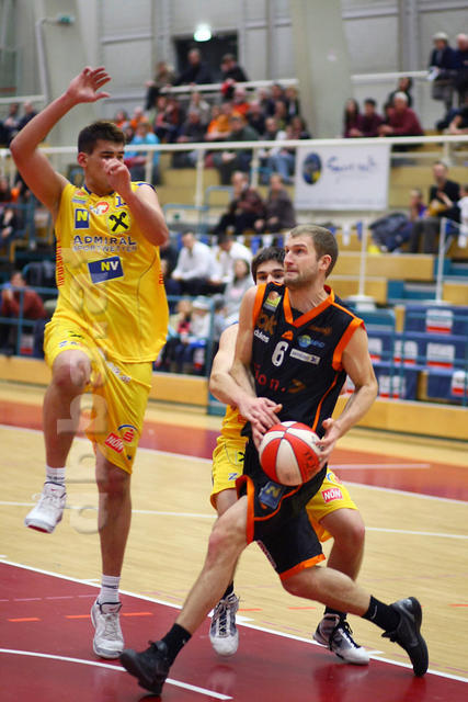 18-19-48_SKRA2753.JPG