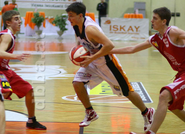 SKRA4383.jpg
