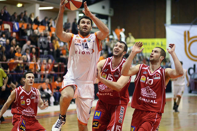 20-35-44_SKRA4746.JPG