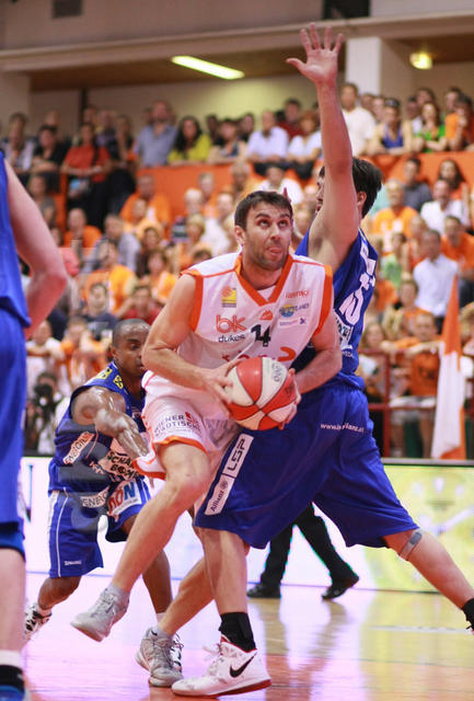 19-37-54_SKRA0701.JPG