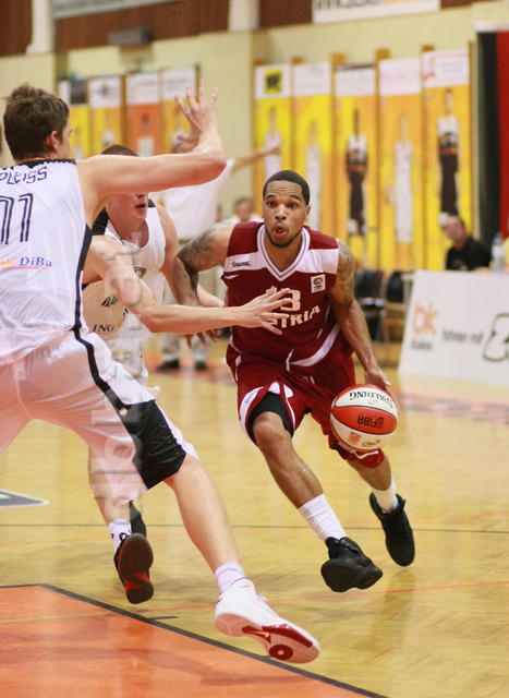 19-37-58-SKRA5275.JPG