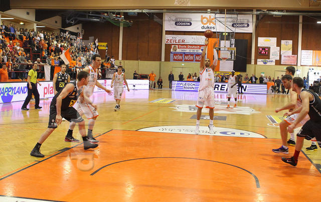 21-44-08_MKIV5448.jpg