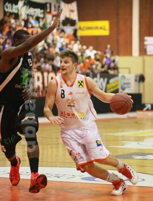 19-35-00_SKRA2214.JPG