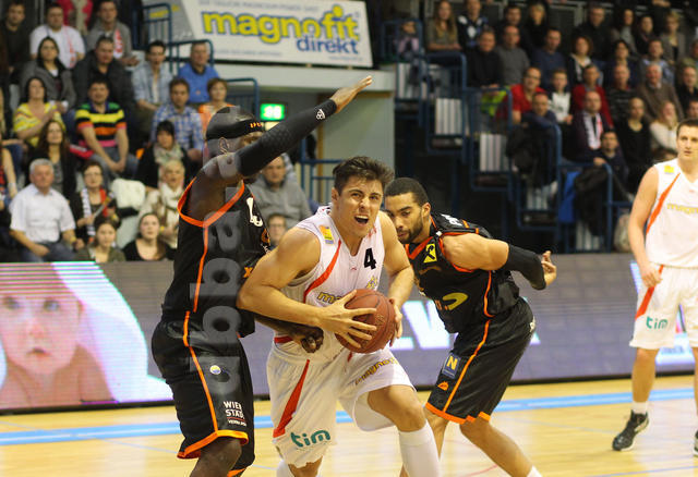 20-34-11_MKIV1190.JPG