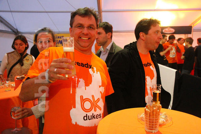 20-28-13_IMG_1233.JPG