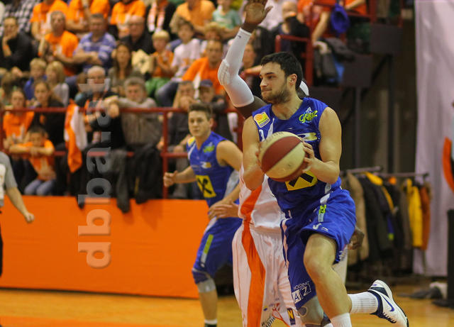 19-26-22_MKIV8380.JPG