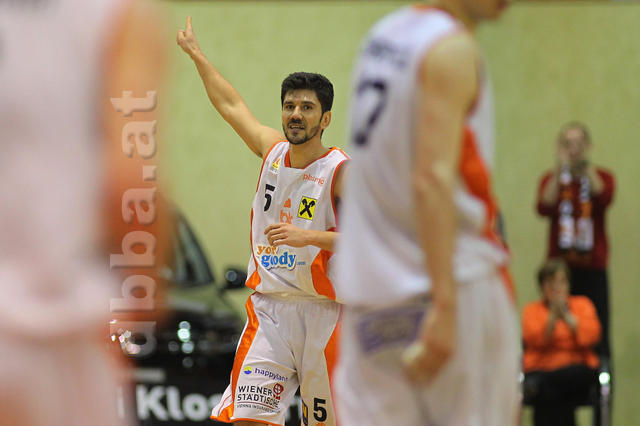 22-04-12_MKIV0917.JPG