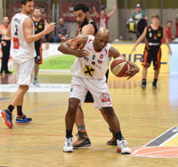 Basketball WBC Raiffeisen Wels vs yourgoody Dukes Klosterneuburg_ 28_12_2014-4-6.JPG