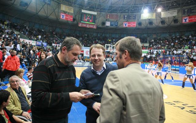2008-11-06 20-14-18IMG_8437.jpg