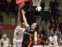 Basketball-WBC-Raiffeisen-Wels-vs-BK-Dukes-Klosterneuburg_-07_03_2015-1-2.JPG