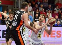 Basketball-WBC-Raiffeisen-Wels-vs-BK-Dukes-Klosterneuburg_-20_04_2016-2-6.JPG