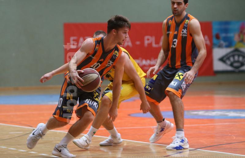 19-03-57_MK_X2159.jpg