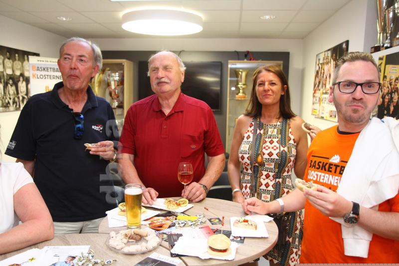 18-47-54_IMG_3927.jpg
