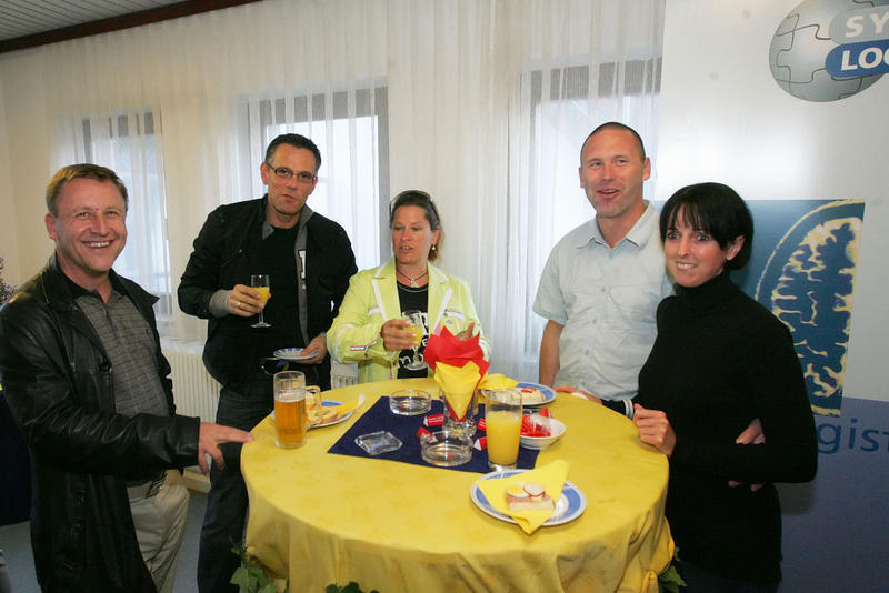 Hr. Braunsteiner (Fa. PLASMO). Hr. Hüpfl (Fa. SEMIZEN), Fr. Braunsteiner (Fa. PLASMO), Hr. Recktenwald (Fa. Xion), Fr. Recktenwa