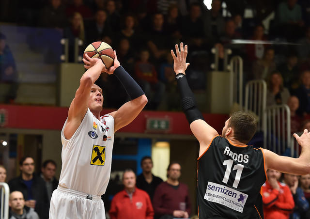 Basketball WBC Raiffeisen Wels vs yourgoody Dukes Klosterneuburg_ 28_12_2014-1-6.JPG