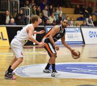 Basketball-WBC-Raiffeisen-Wels-vs-BK-Dukes-Klosterneuburg_-19_12_2015-3-7.JPG