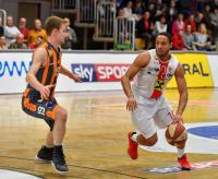 Basketball_Raiffeisen_Flyers_Wels_vs_BK_Dukes_Klosterneuburg_11_03_2018_8.jpg