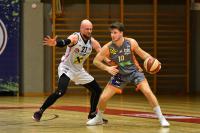 18-35-39_Basketball_Raiffeisen_Flyers_Wels_vs_Klosterneuburg_Dukes_16.JPG